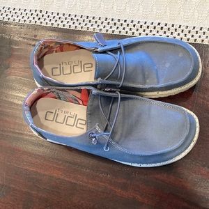 Hey Dude size 9 , really only worn a couple of times but to work.